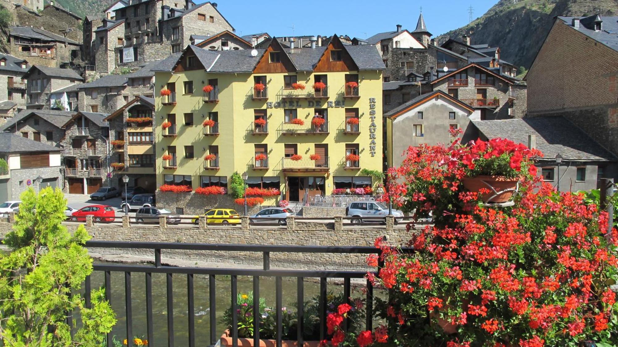 Hotel De Rei Llavorsí المظهر الخارجي الصورة